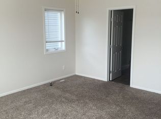 930 31st Ave W, West Fargo, ND