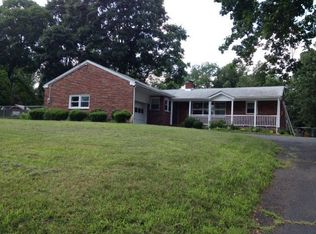 9 Academy Rd, Somerset, NJ 08873