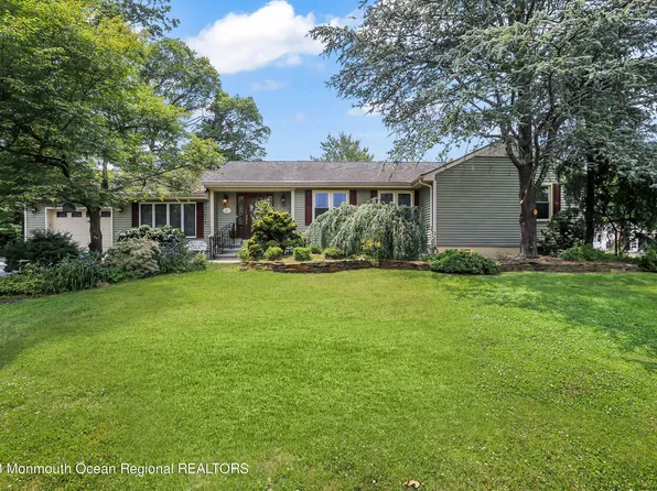 174 Ampere Avenue, Oakhurst, NJ 07755