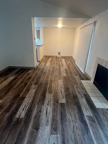 Floor plan E201