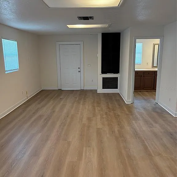 1100 Jamela Dr #B — Photo 6