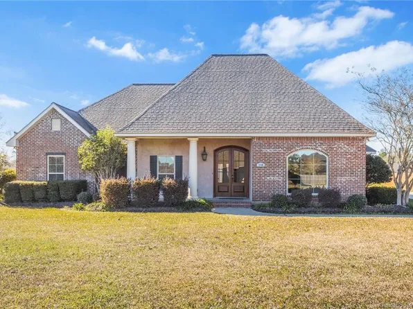 208 Zinfandel Dr, Lake Charles, LA 70611