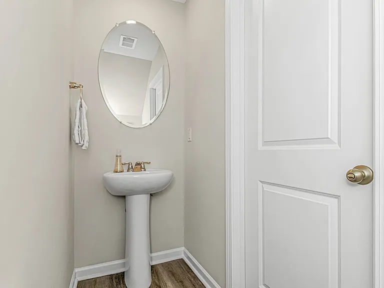 Coastal Wind Townhomes — Photo 8