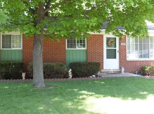 1525 Highmeadow Dr, Walled Lake, MI 48390
