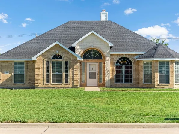 501 Kings Creek Dr, Terrell, TX 75161