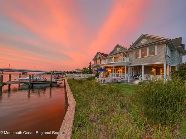 306 Old Bridge St, Mantoloking, NJ 08738