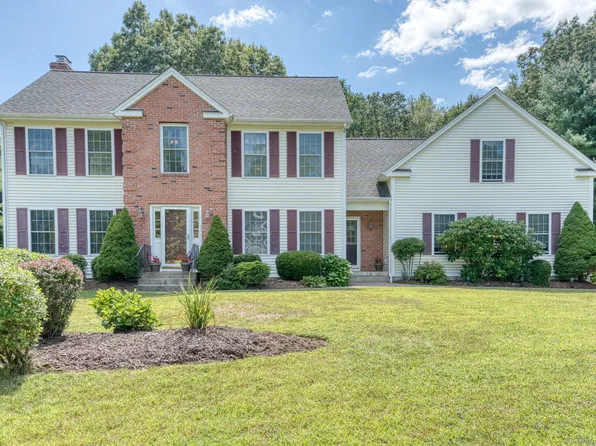 53 Stonecroft Lane, Coventry, CT 06238