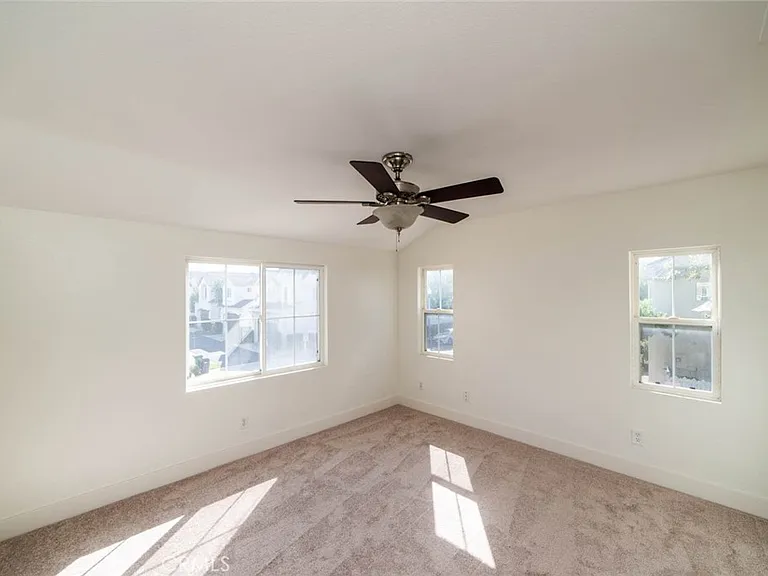 206 Garden Gate Ln — Photo 25