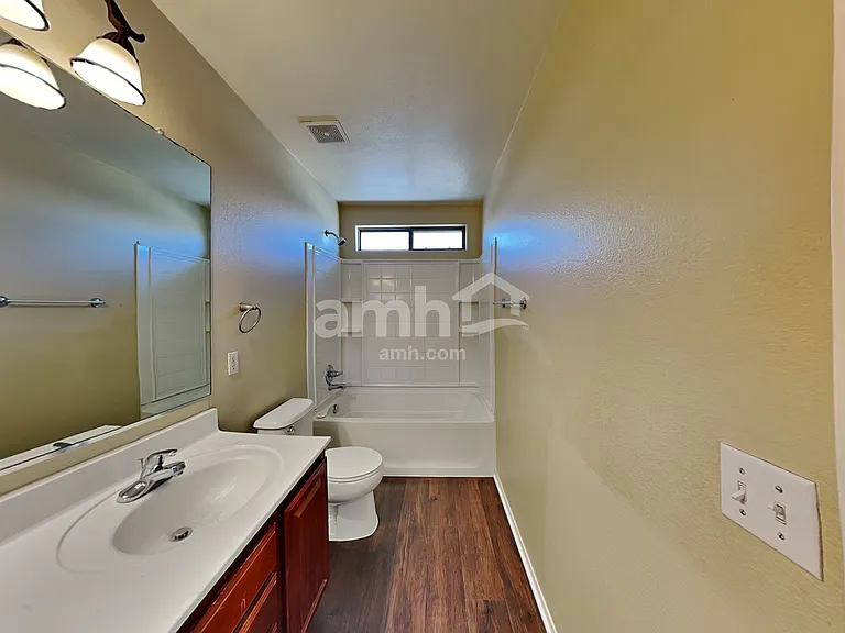 6424 W Branham Ln — Photo 12