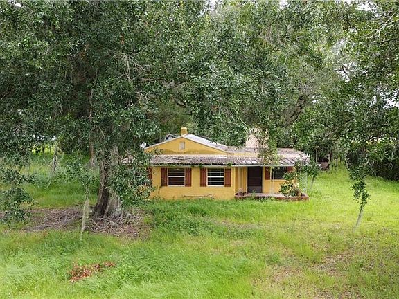 3rd image of 4657 S Orange Blossom Trl