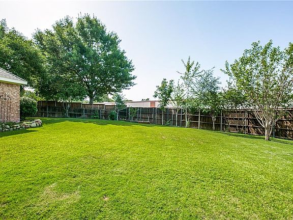 4th image of 3401 Waterbury Ct