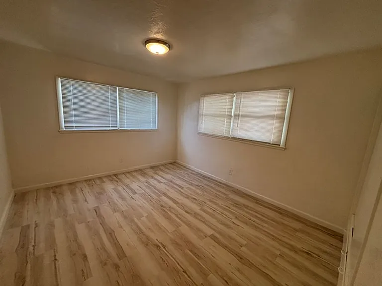 1249 Sandalwood Dr — Photo 11