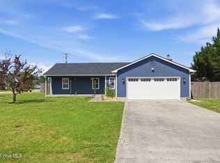 426 Oregon Trl, Hubert, NC 28539