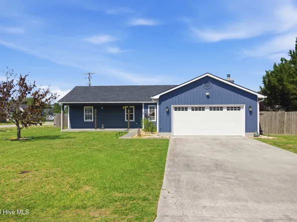 426 Oregon Trail, Hubert, NC 28539