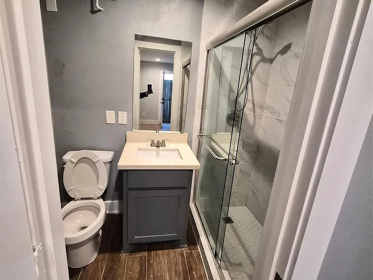 1421 Marshall St #2 — Photo 7