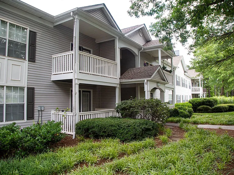 Walton Grove — Photo 16
