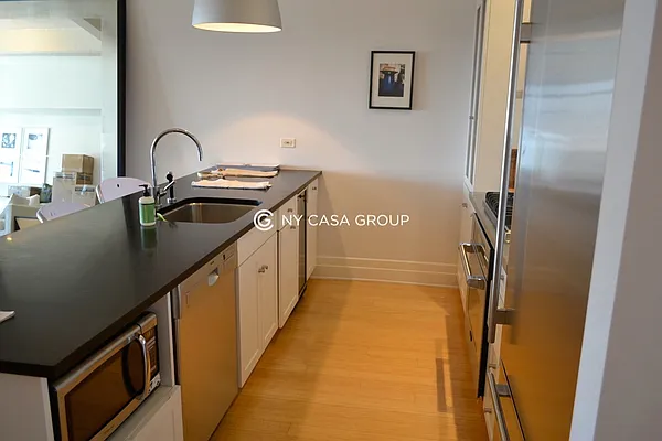 Rented by NY Casa Group | media 9