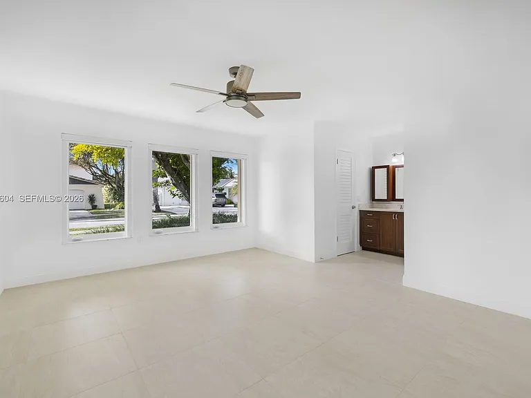 2045 SW 125th Ct — Photo 14