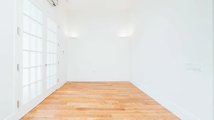 Rented by Nooklyn NYC LLC | media 23