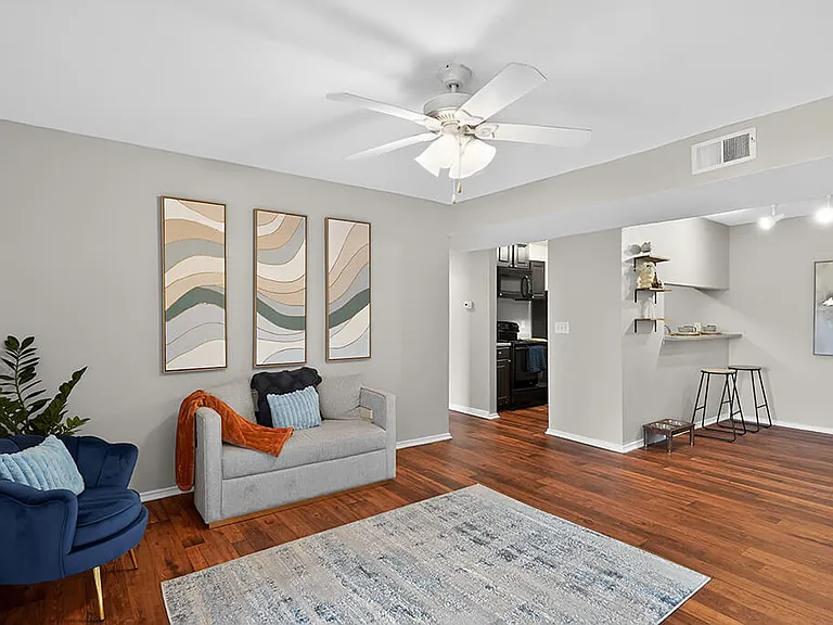 Landmark at Wynton Pointe Apartment Homes — Photo 15