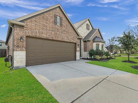 2nd image of 18731 Bene Vista Dr