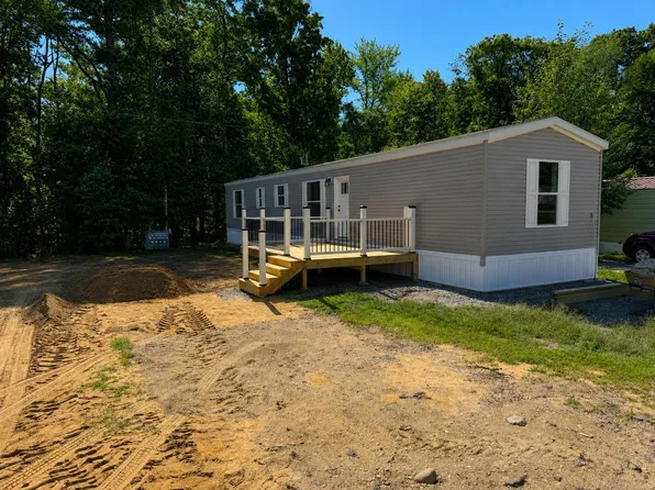5 Northbrook Road, Belmont, NH 03220