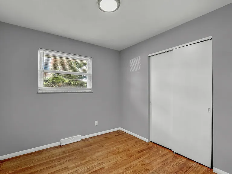 1505 Miller Dr — Photo 15