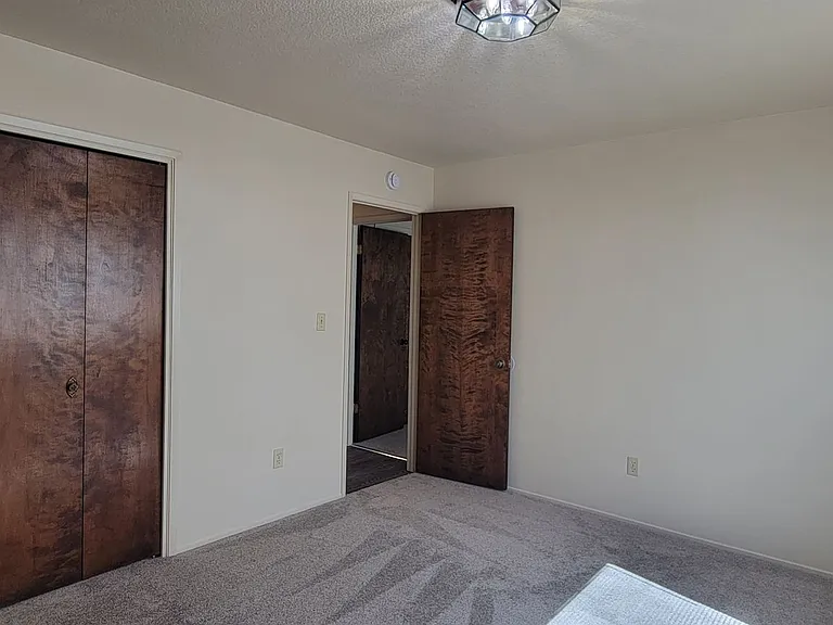 1988 Shasta Pines Way — Photo 20