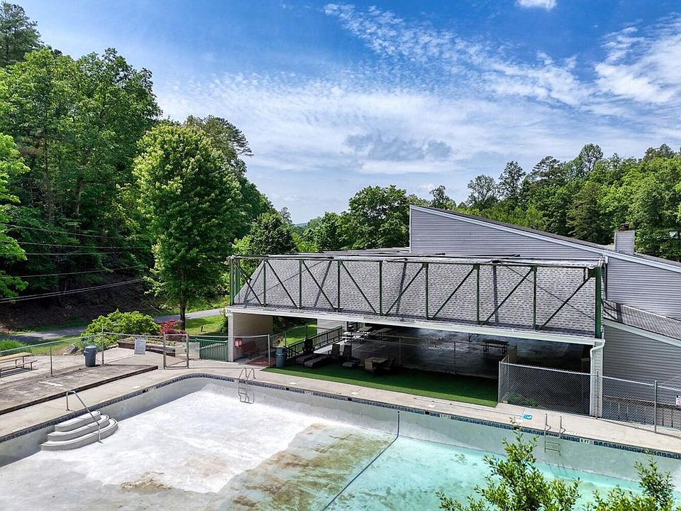 2nd image of 500 Marina Road #B1