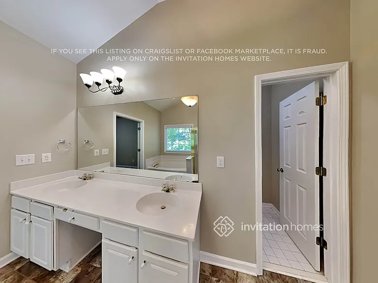 9640 Eagles Landing Dr — Photo 16