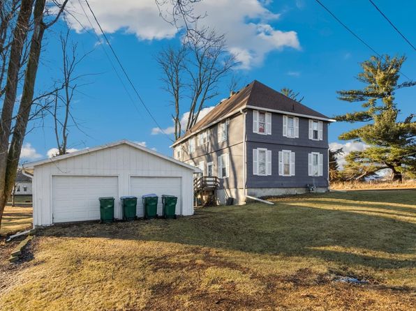 221 E 5th St, Milledgeville, IL 61051