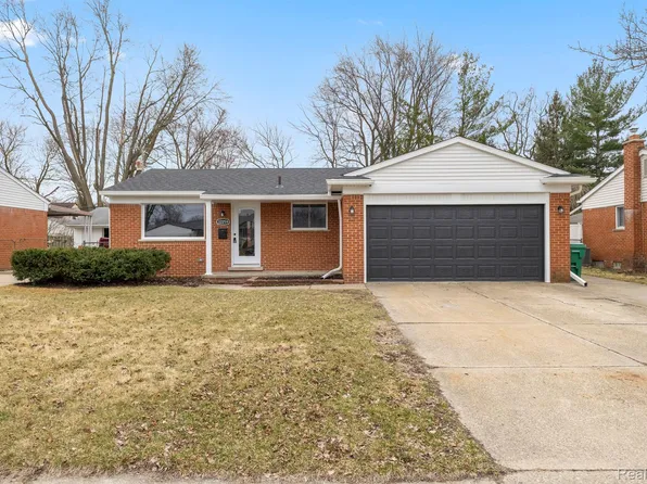 32259 Barton St, Garden City, MI 48135