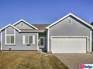 7222 Michelle Ave, La Vista, NE 68128