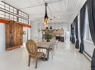 404 Roosevelt Ave APT 401, Central Falls, RI 02863