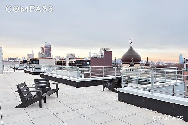 Sold by Compass | media 17