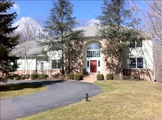 6 Captain Theale Rd, Bedford, NY 10506