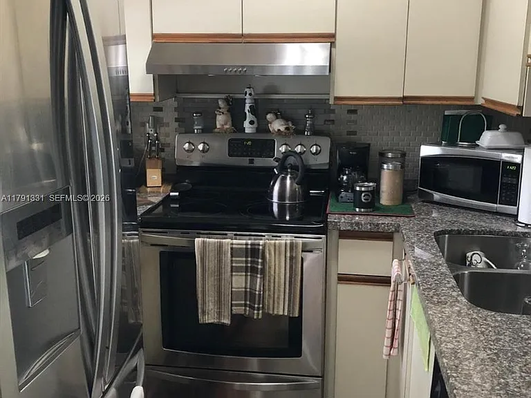 248 Majorca Ave — Photo 11