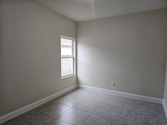 5th image of 1417 Eagles Ln