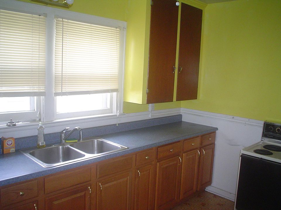 1st image of 22 Doubleday St