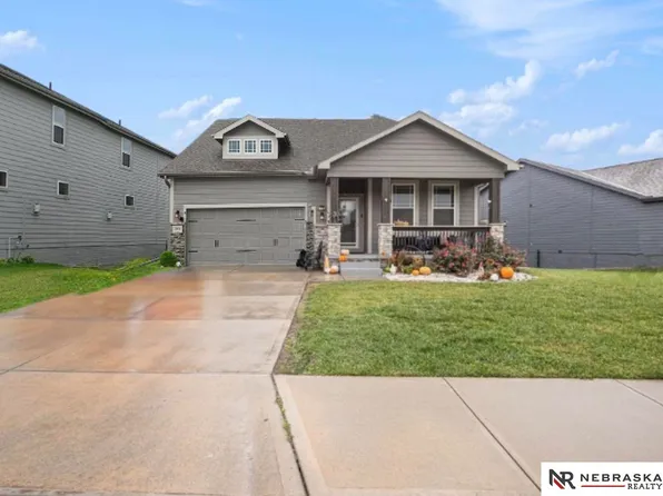 3806 S 204th Ave, Elkhorn, NE 68022
