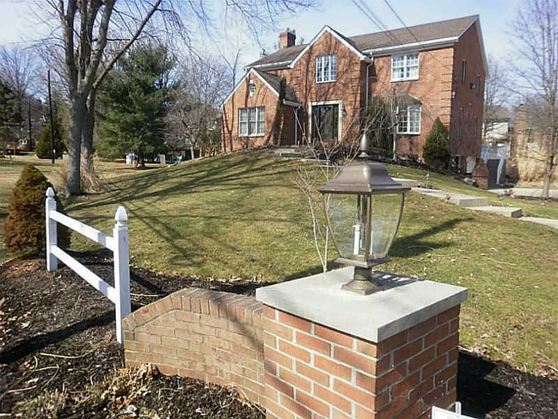 1st image of 8000 Charterwood Dr