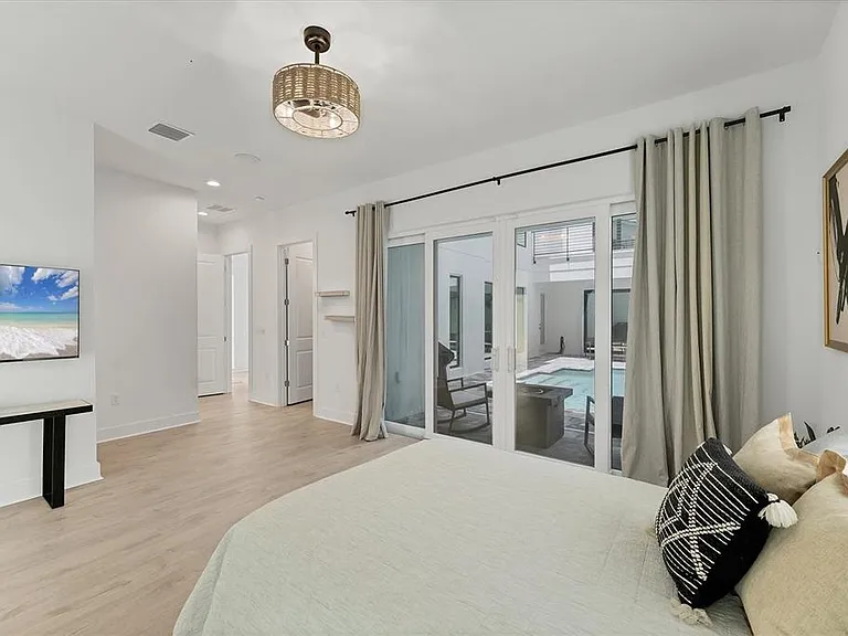 6028 Red Mangrove Ln — Photo 35