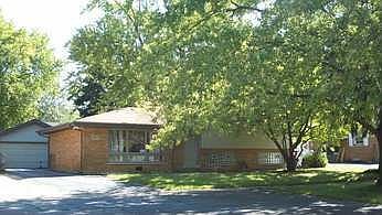 1st image of 825 Ashland Ave