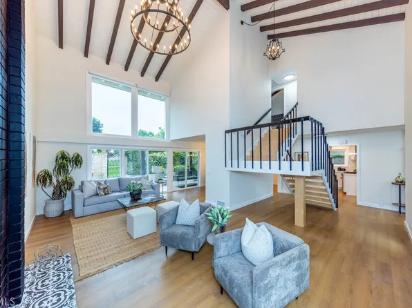 44 Mann St, Irvine, CA 92612