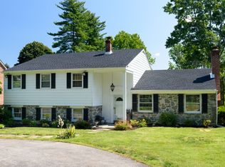 1935 County Line Rd, Villanova, PA 19085