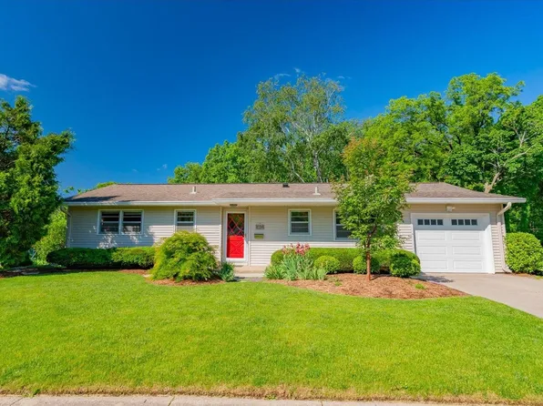 1034 Friar Ln, Madison, WI 53711