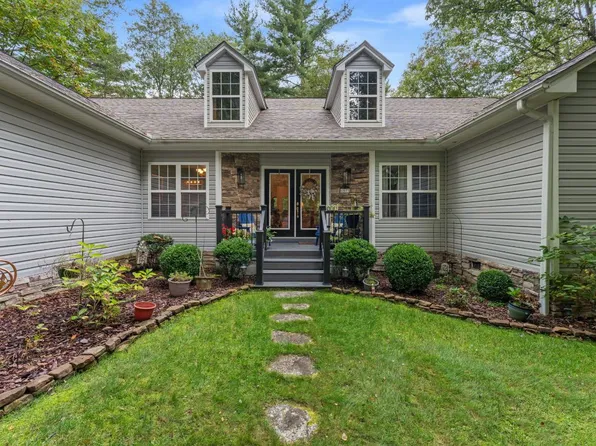 217 Crestwood Road, Cashiers, NC 28717