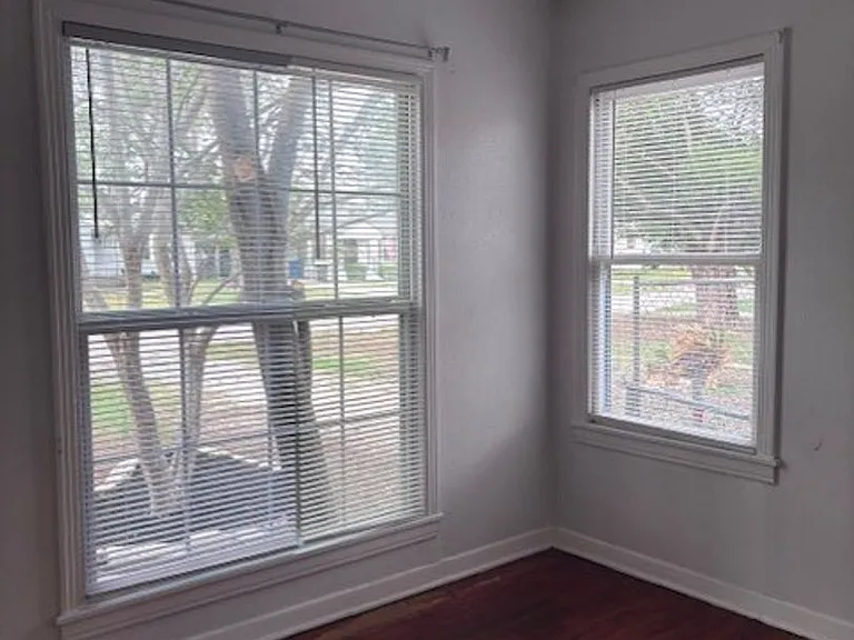 2607 W Craig Pl — Photo 16