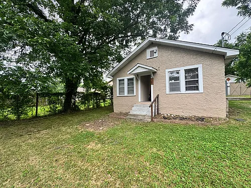 125 Plain St Photo 1