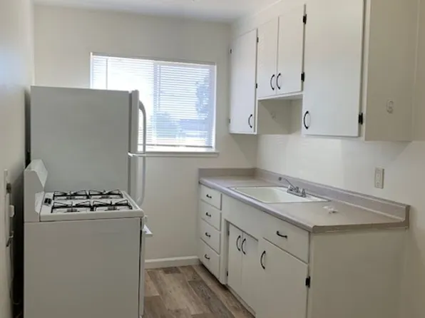 3300-3302 Del Monte Ave, 3300-3302 Del Monte Blvd #3302-A, Marina, CA 93933